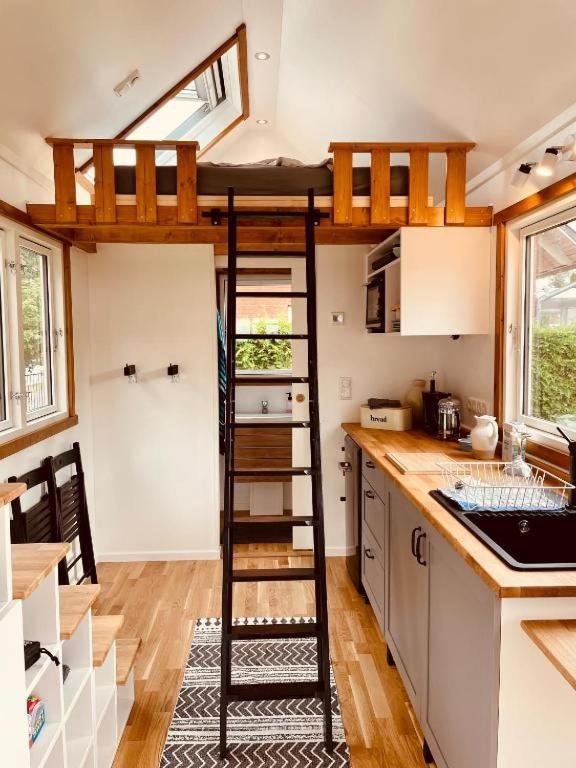 Tiny House Fleesensee Mit Eigenem Garten Und Nur Wenige Meter Vom Seeufer Göhren-Lebbin エクステリア 写真